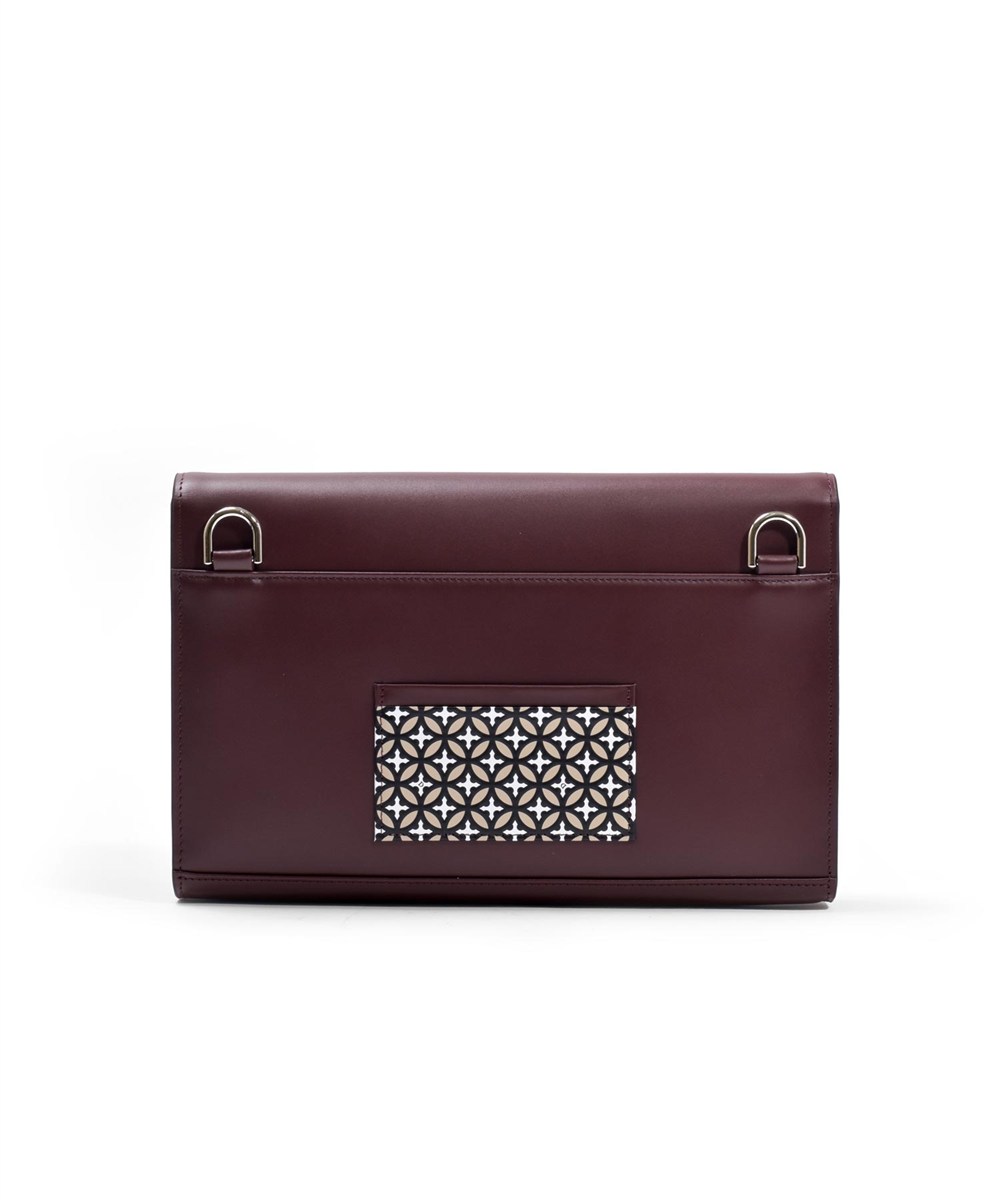 ドレステリア チェスキー 2WAY レザークラッチショルダー