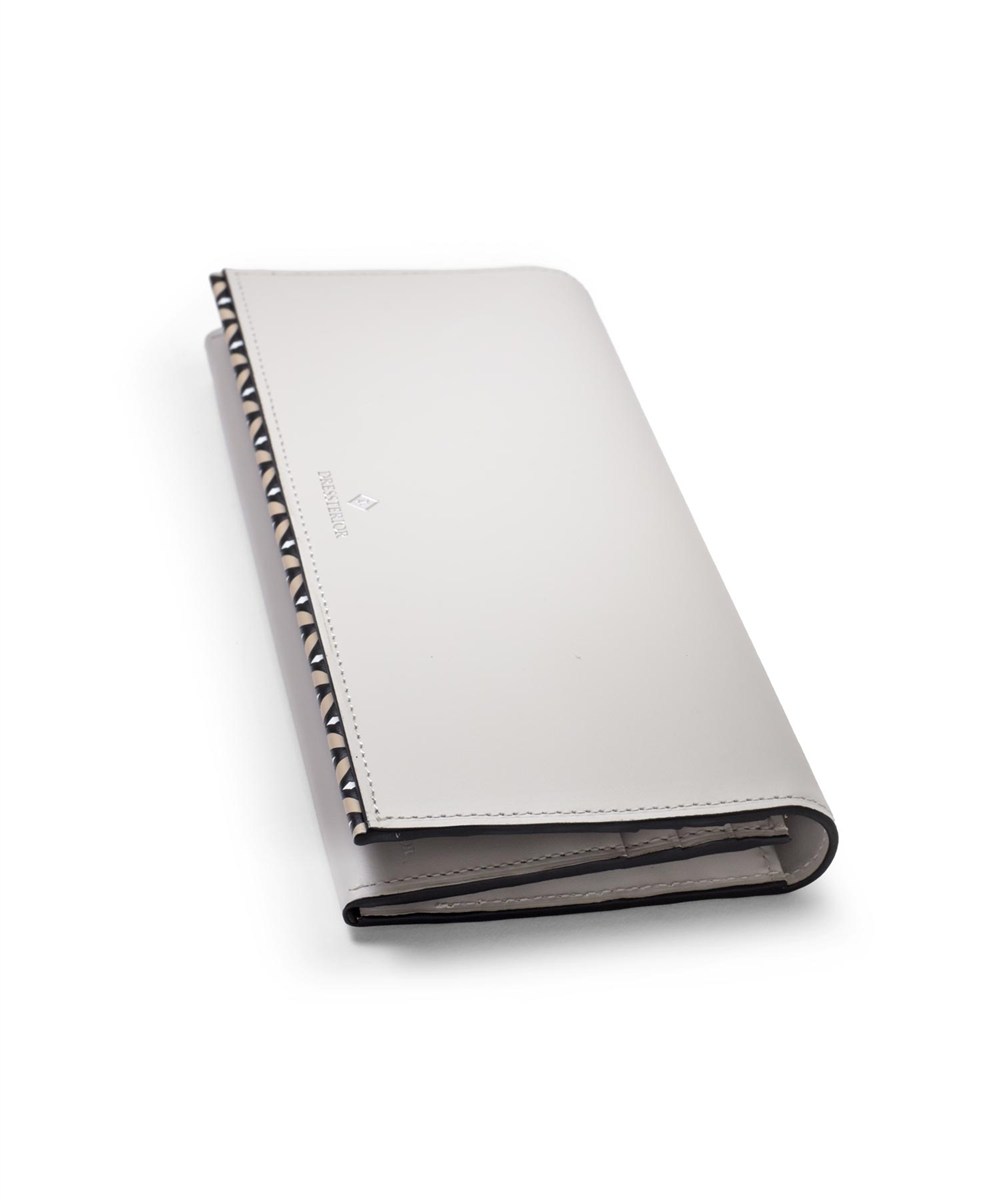 ドレステリア チェスキー かぶせ長財布 カード段18