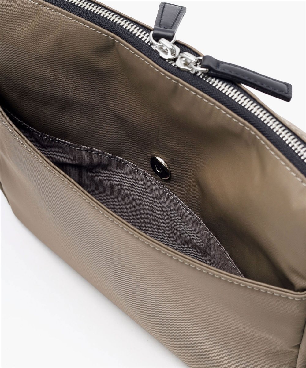 ドレステリア レークランド ミニショルダーバッグ