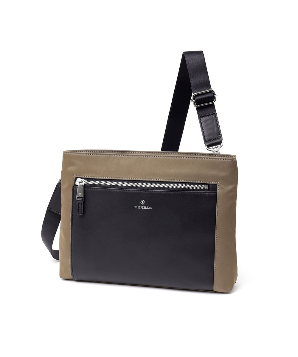 ドレステリア レークランド クラッチバッグ兼用 ショルダーバッグ