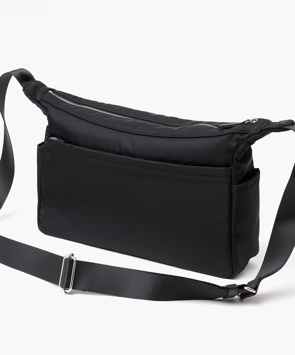 ドレステリア レークランド ショルダーバッグ A4