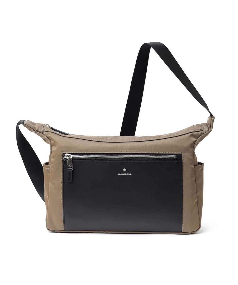 ドレステリア レークランド ショルダーバッグ A4