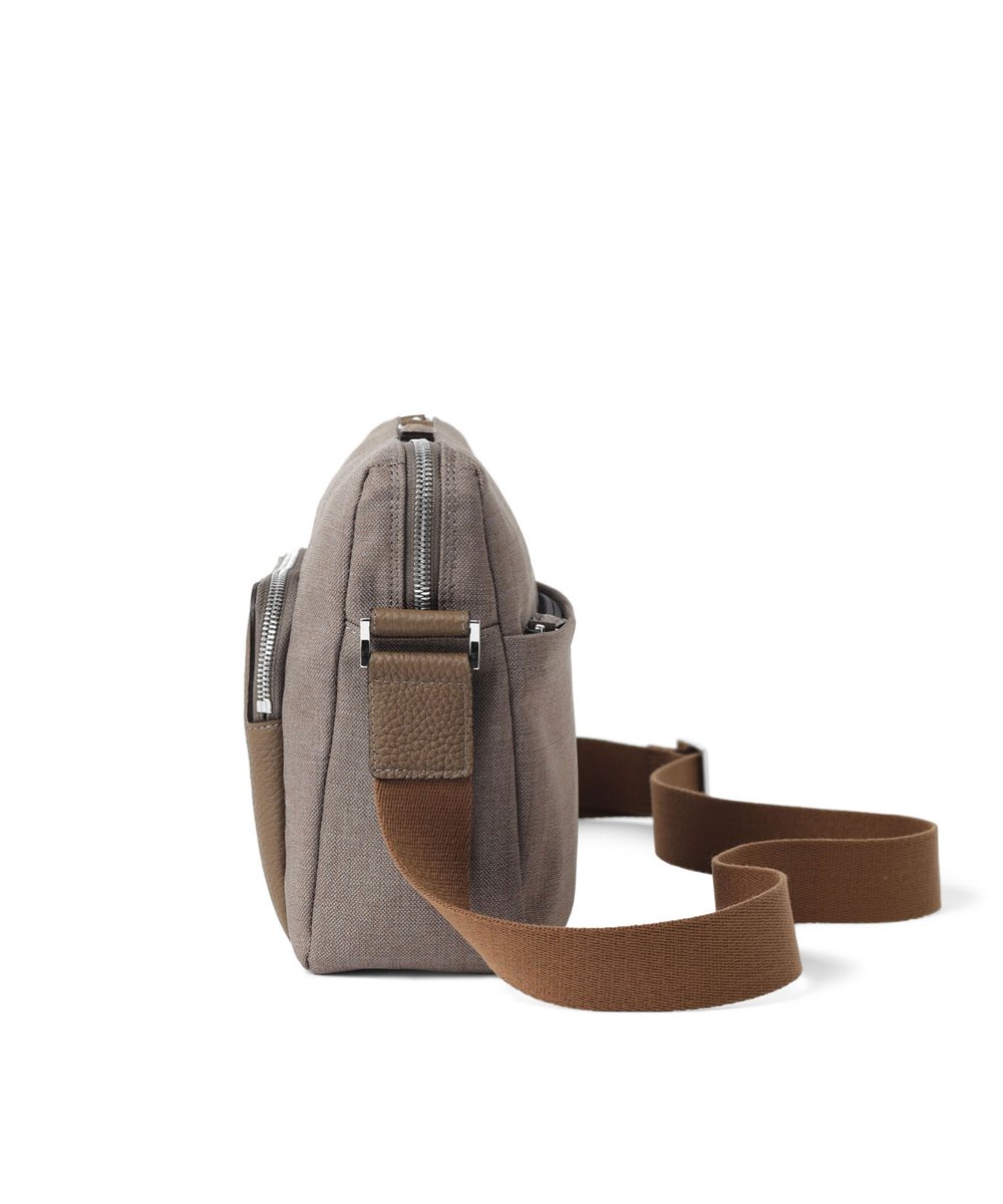 ドレステリア シェルティ ショルダーバッグ B5