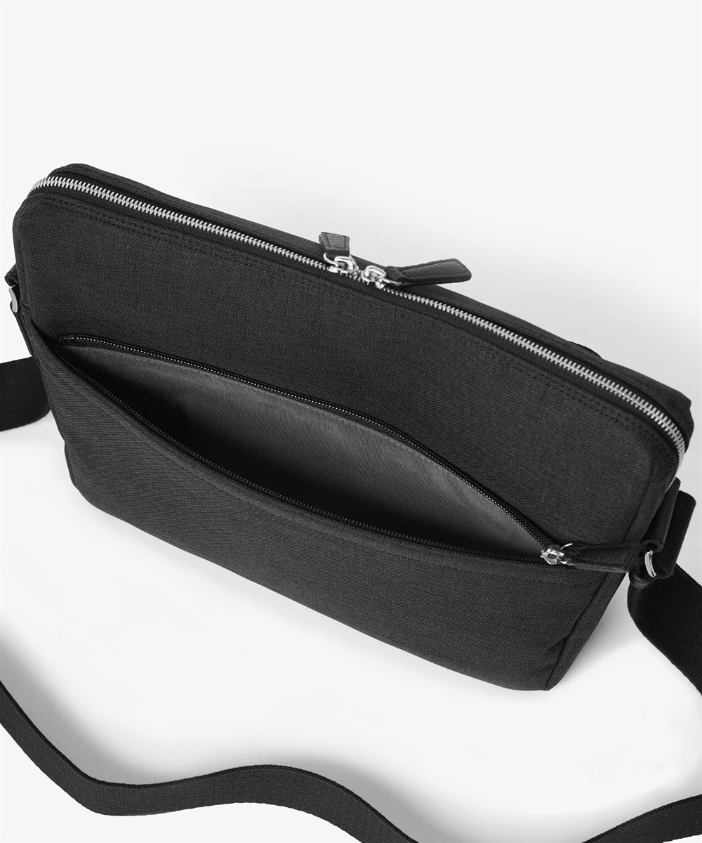 ドレステリア シェルティ ショルダーバッグ B5