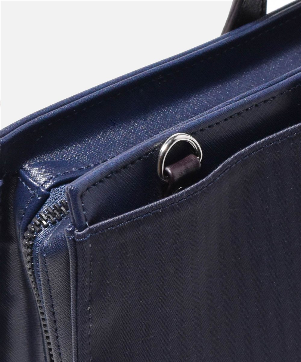 イズイット クラウディア ビジネスバッグ A4