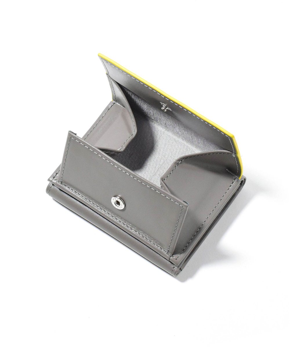 イズイット ワンハンド 三つ折り財布 カード段6