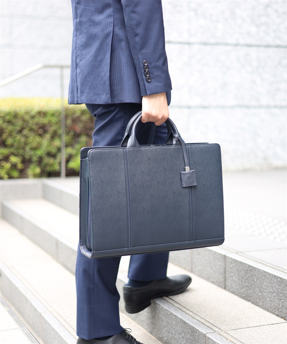 イズイット マーズII ビジネスバッグ B4 セットアップ対応 【2025年夏 / TBS 金曜ドラマ使用商品】