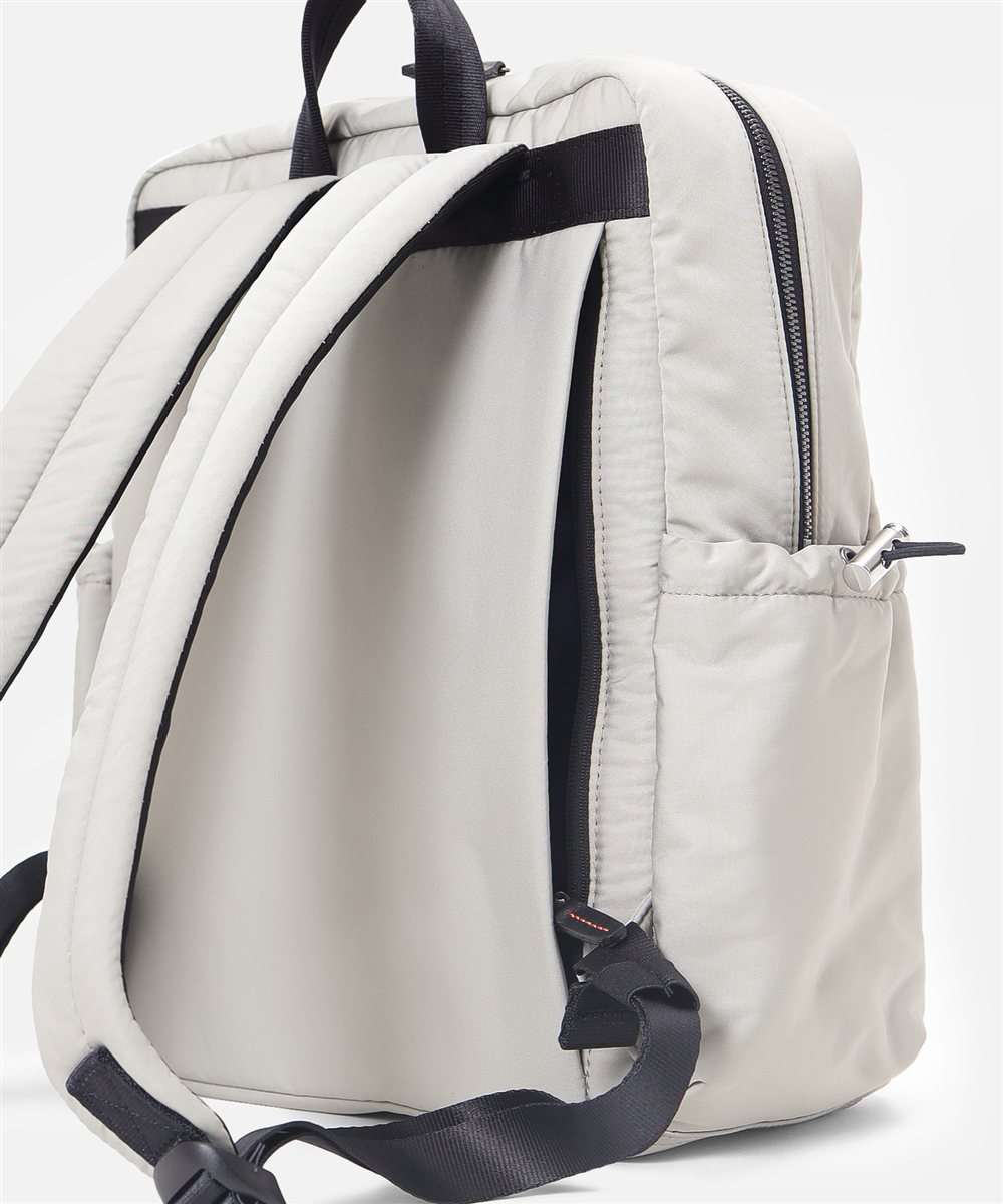 イズイット トゥモロー リュック A4