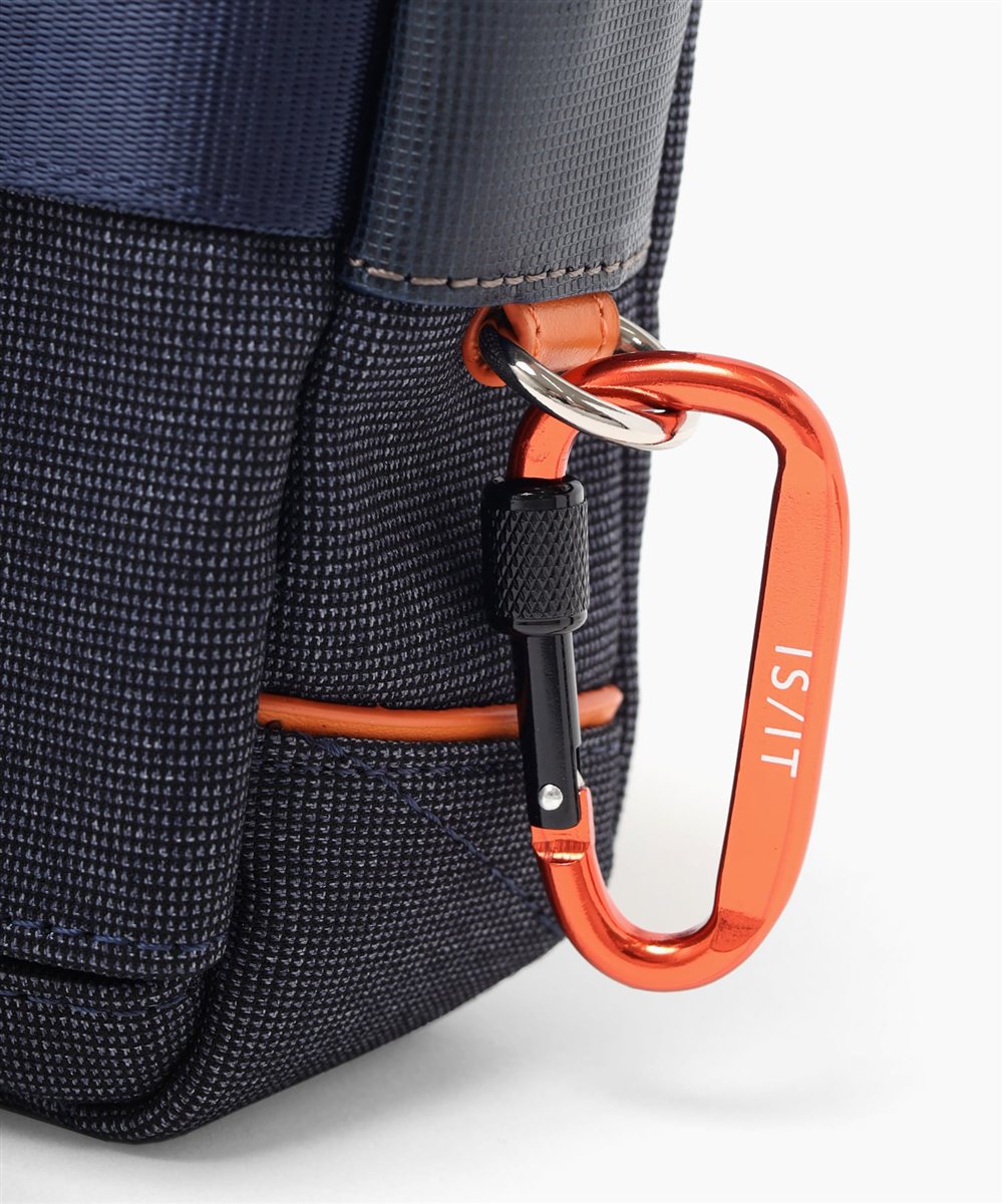 イズイット ニードル ミニショルダーバッグ ヨコ型