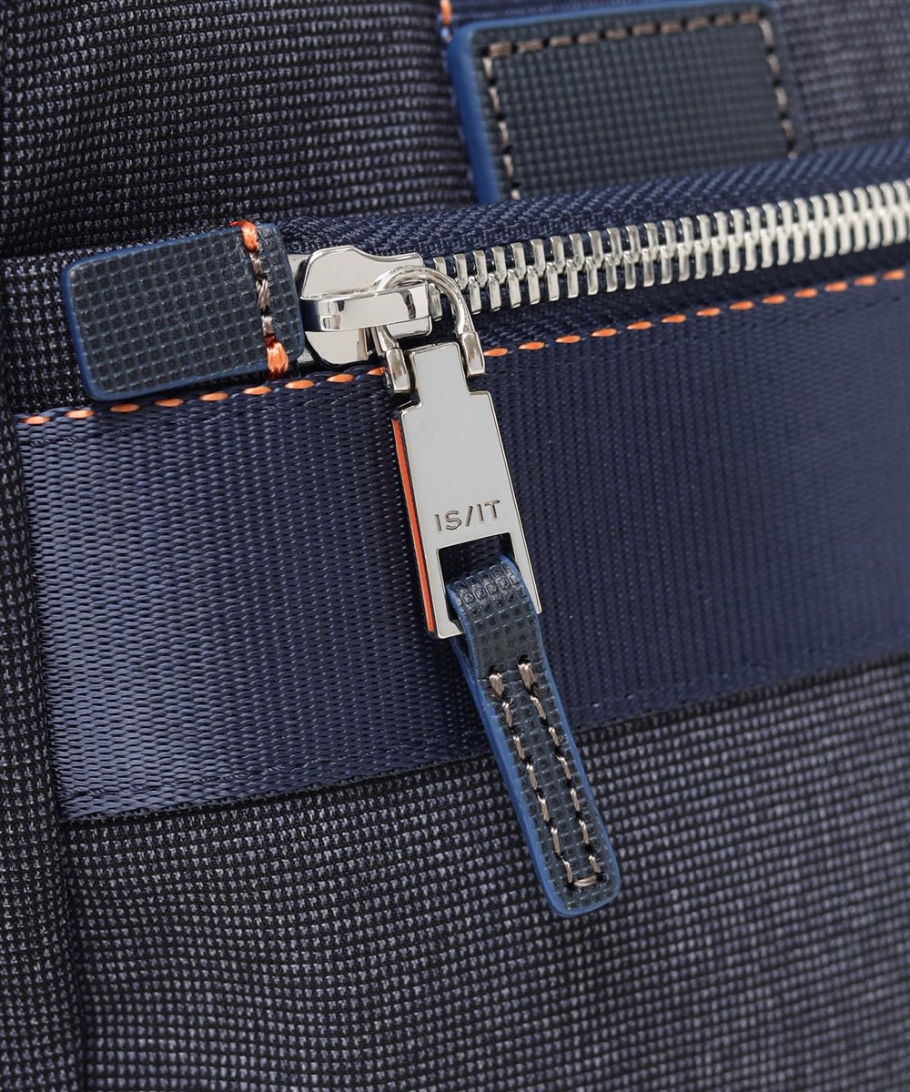 イズイット ニードル ドライビングトートバッグ