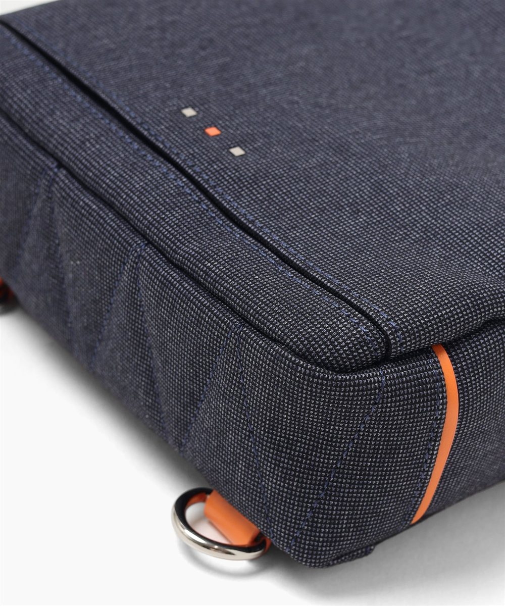 イズイット ニードル ワンショルダーバッグ