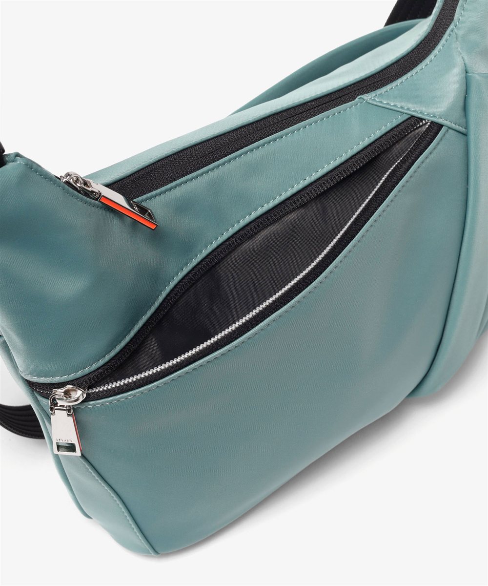 イズイット ボトカ ショルダーバッグ B5