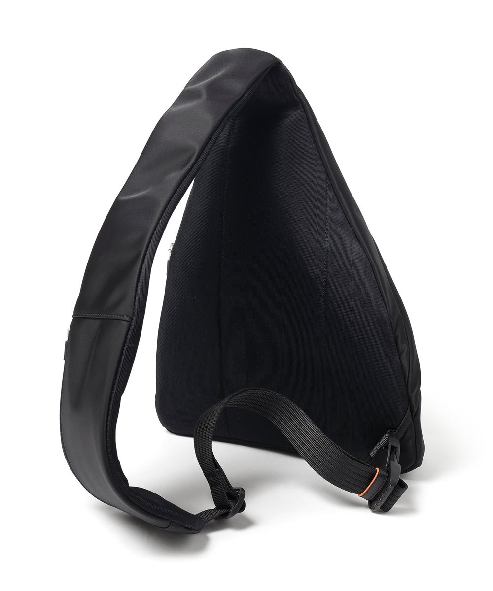 イズイット ボトカ ワンショルダーバッグ