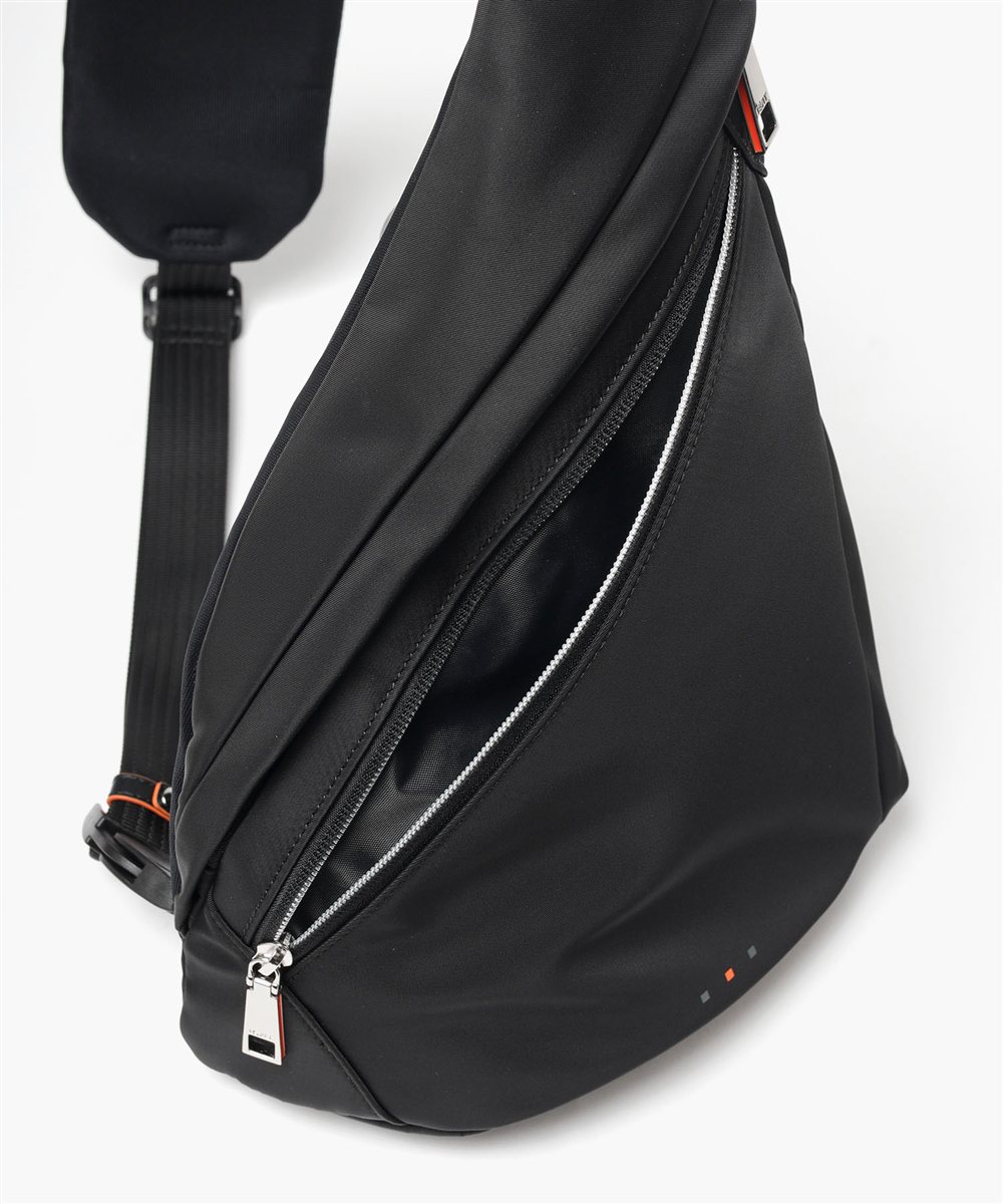 イズイット ボトカ ワンショルダーバッグ