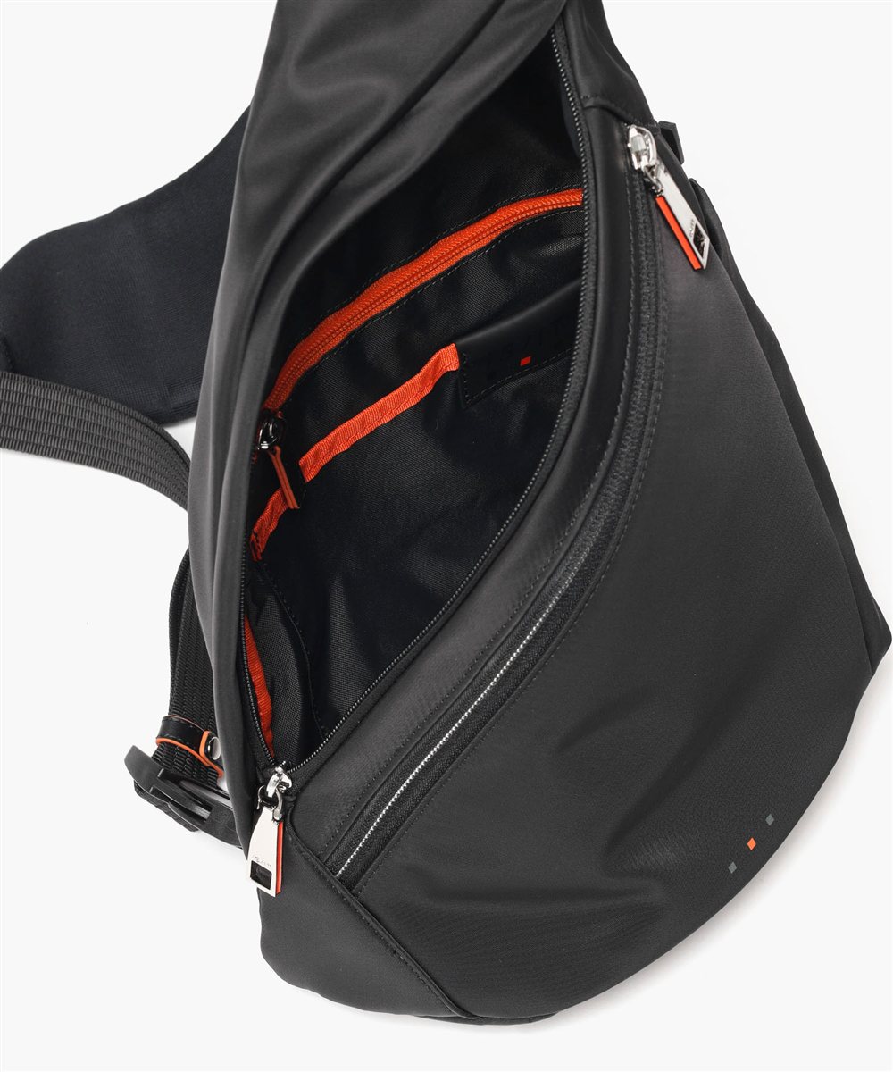 イズイット ボトカ ワンショルダーバッグ