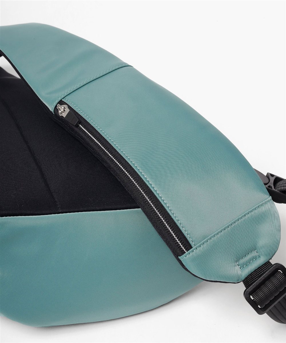 イズイット ボトカ ワンショルダーバッグ