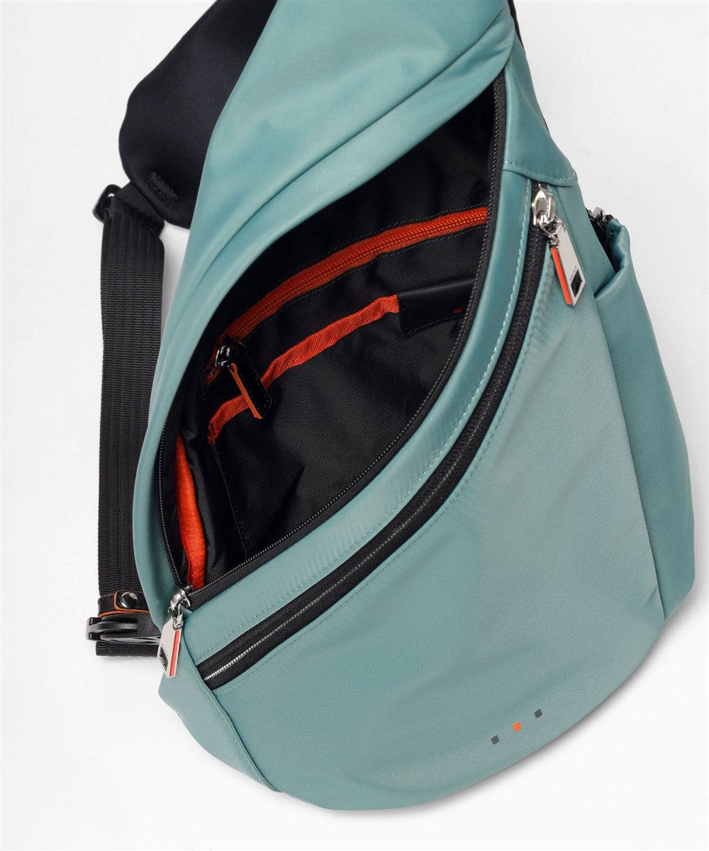 イズイット ボトカ ワンショルダーバッグ