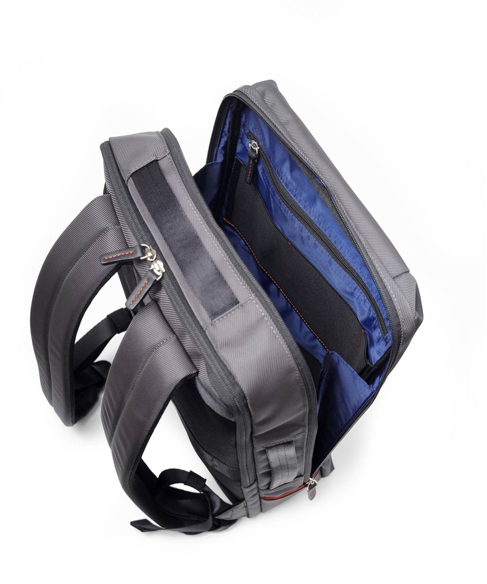 イズイット ラップトップII ビジネスリュック A4 2層 【2025年秋 / フジテレビドラマ使用商品】