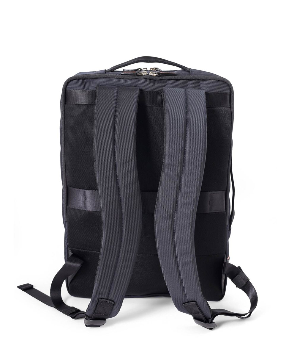 イズイット ラップトップII ビジネスリュック B4 2層