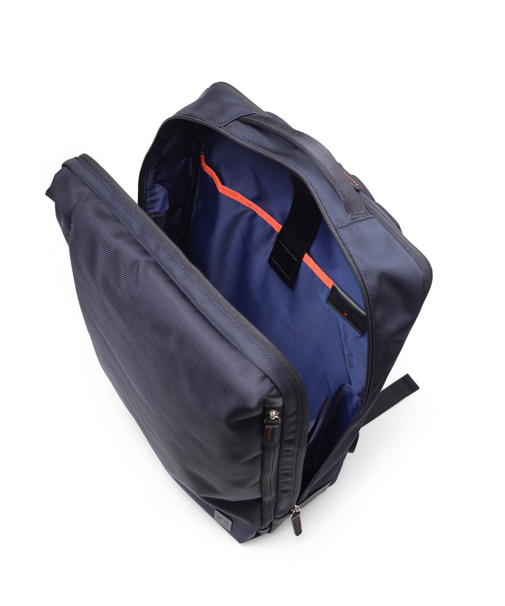 イズイット ラップトップII ビジネスリュック B4 2層