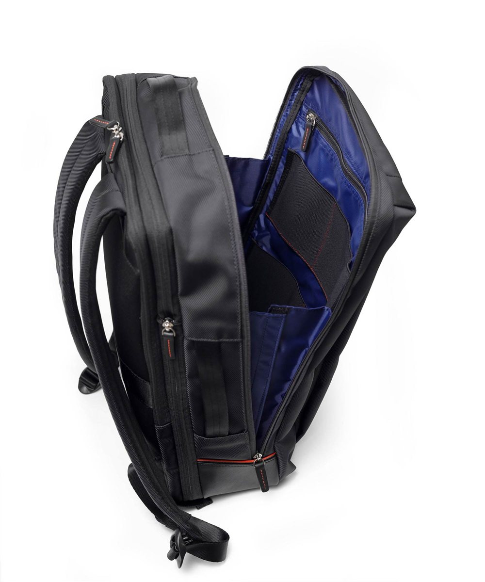 イズイット ラップトップII リュック B4 エキスパンダブル 2層【2025年秋 / TBS 金曜ドラマ使用商品】