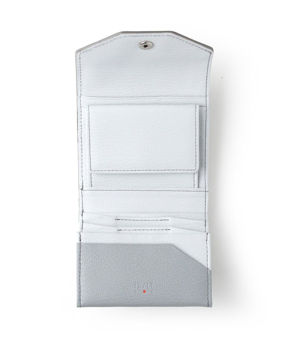 イズイット シュリー 二つ折り財布 BOX型小銭入れ カード段7