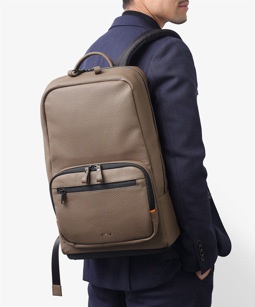 イズイット プロ ビジネスリュック B4 セットアップ対応 オーガナイザー付属