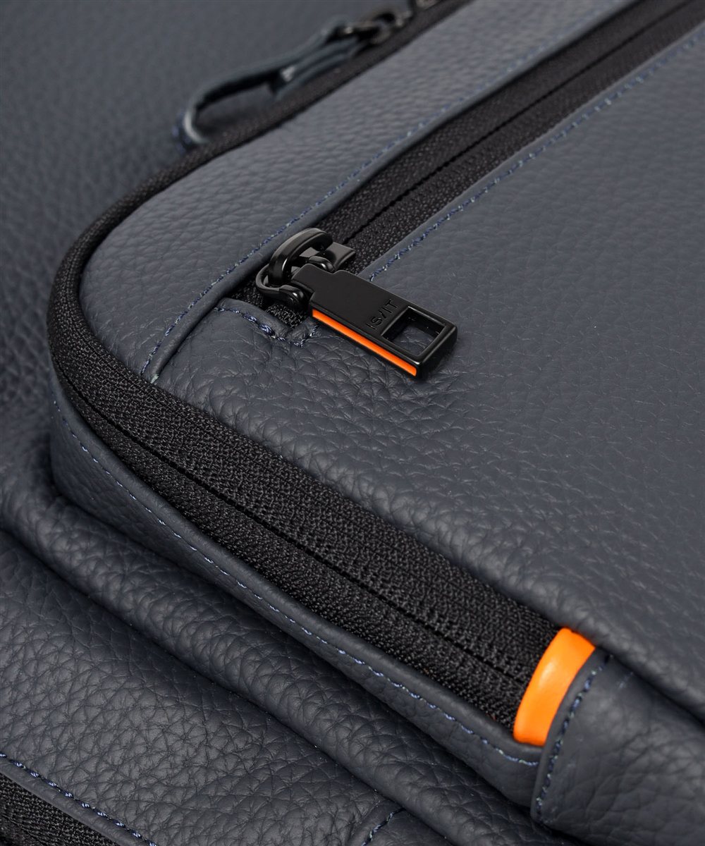 イズイット プロ ビジネスリュック B4 セットアップ対応 オーガナイザー付属