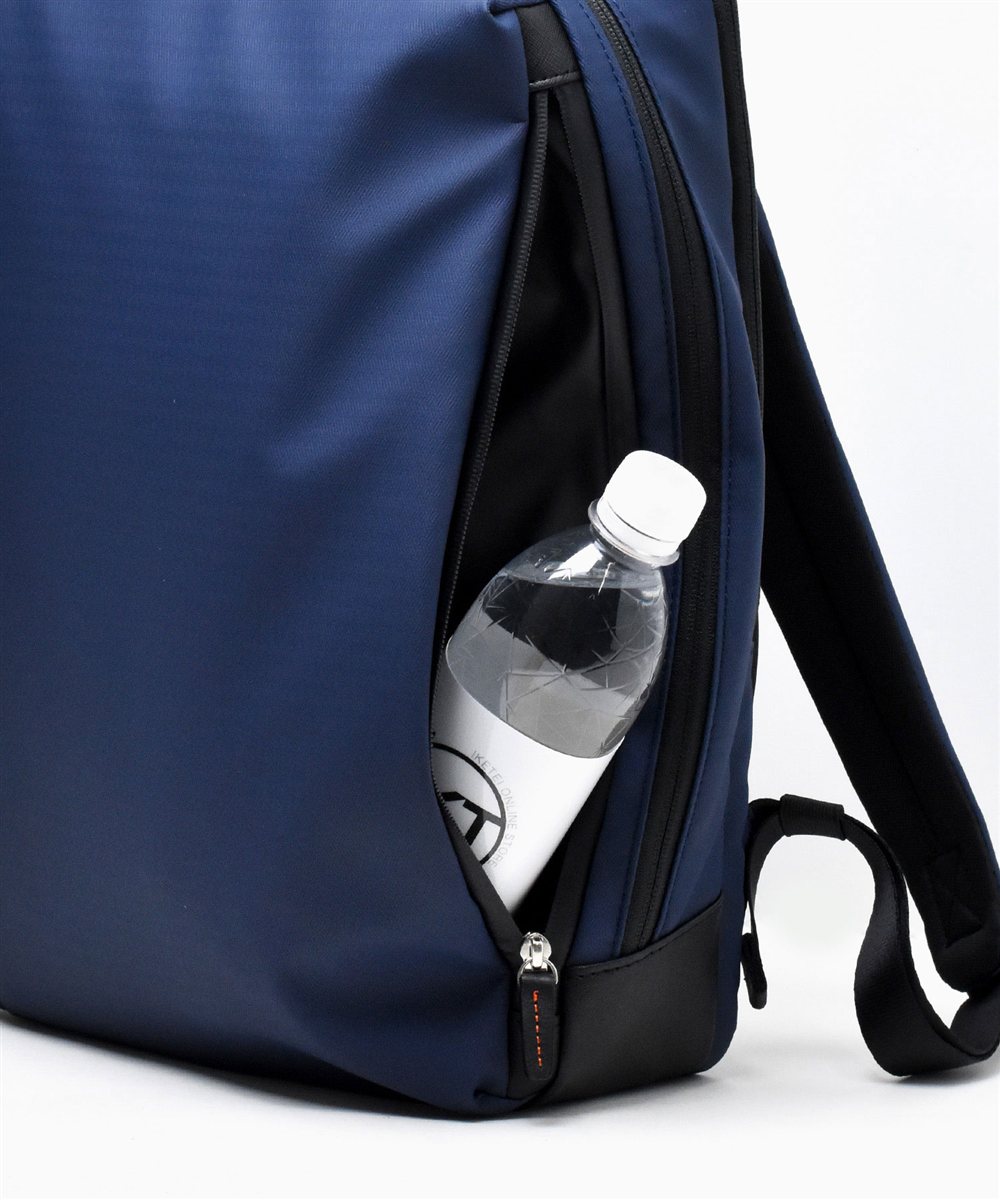 イズイット ラップトップコート ビジネスリュック A4 13インチPC対応 セットアップ対応 【2025年秋 / TBS火曜ドラマ使用商品】