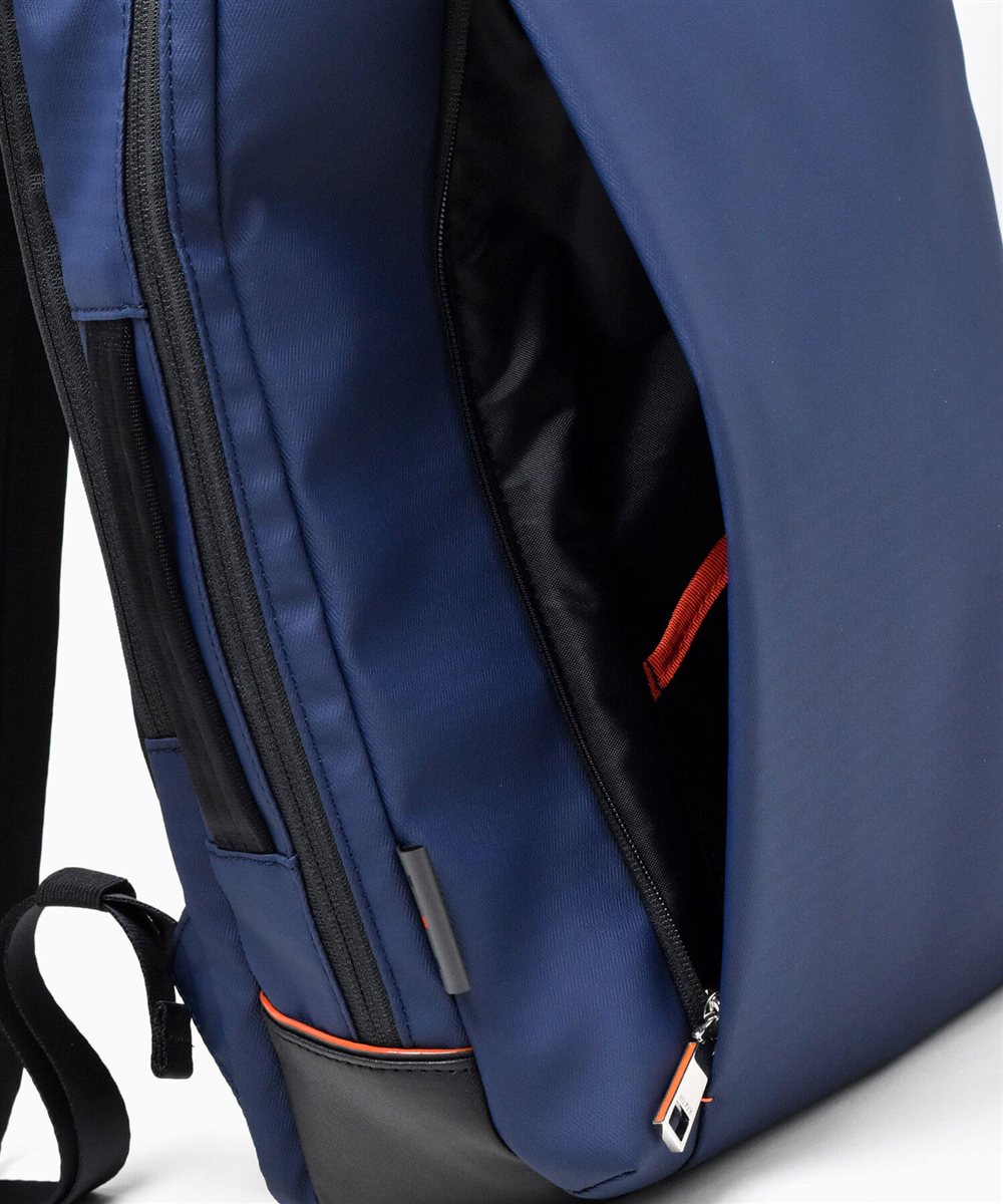 イズイット ラップトップコート ビジネスリュック A4 13インチPC対応 セットアップ対応 【2025年秋 / TBS火曜ドラマ使用商品】