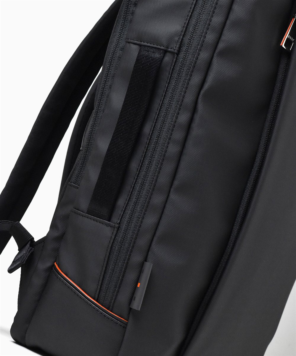 イズイット ラップトップコート ビジネスリュック B4 15インチPC対応 セットアップ対応 【2026年冬 / ドラマ使用商品】