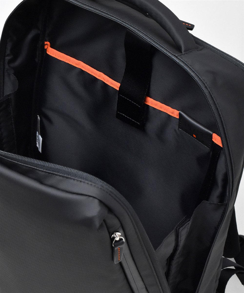 イズイット ラップトップコート ビジネスリュック B4 15インチPC対応 セットアップ対応 【2026年冬 / ドラマ使用商品】