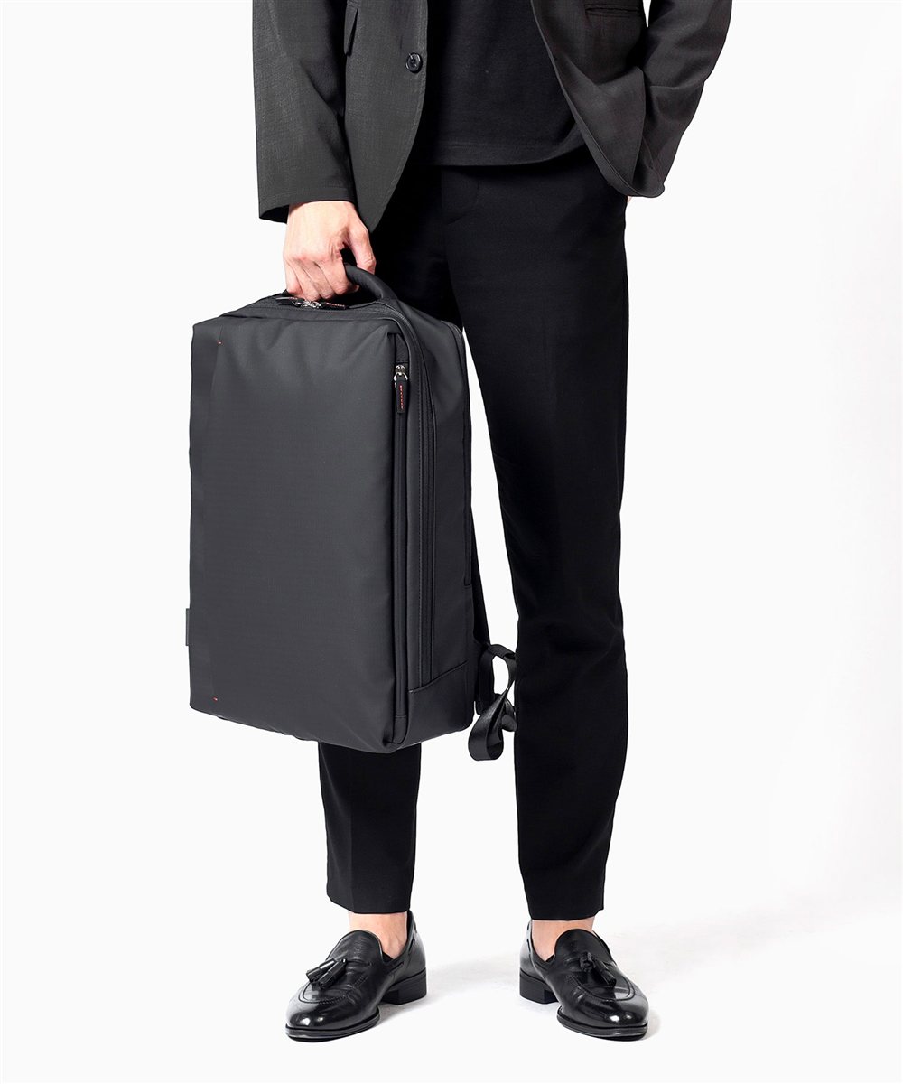 イズイット ラップトップコート ビジネスリュック B4 15インチPC対応 セットアップ対応 【2026年冬 / ドラマ使用商品】