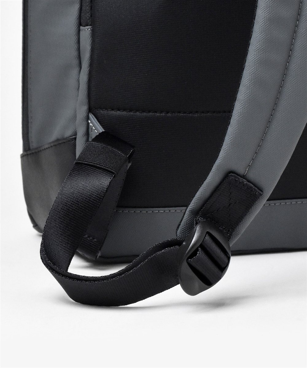 イズイット ラップトップコート ビジネスリュック B4 15インチPC対応 セットアップ対応 【2026年冬 / ドラマ使用商品】