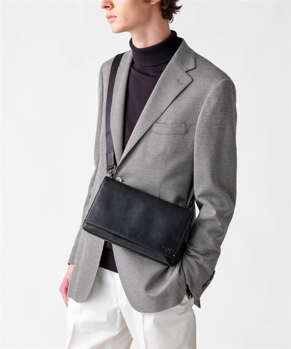 イズイット ハンソン クラッチ兼ショルダーバッグ