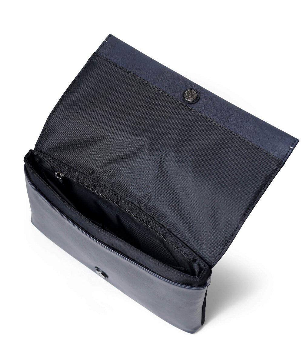 イズイット ハンソン クラッチ兼ショルダーバッグ