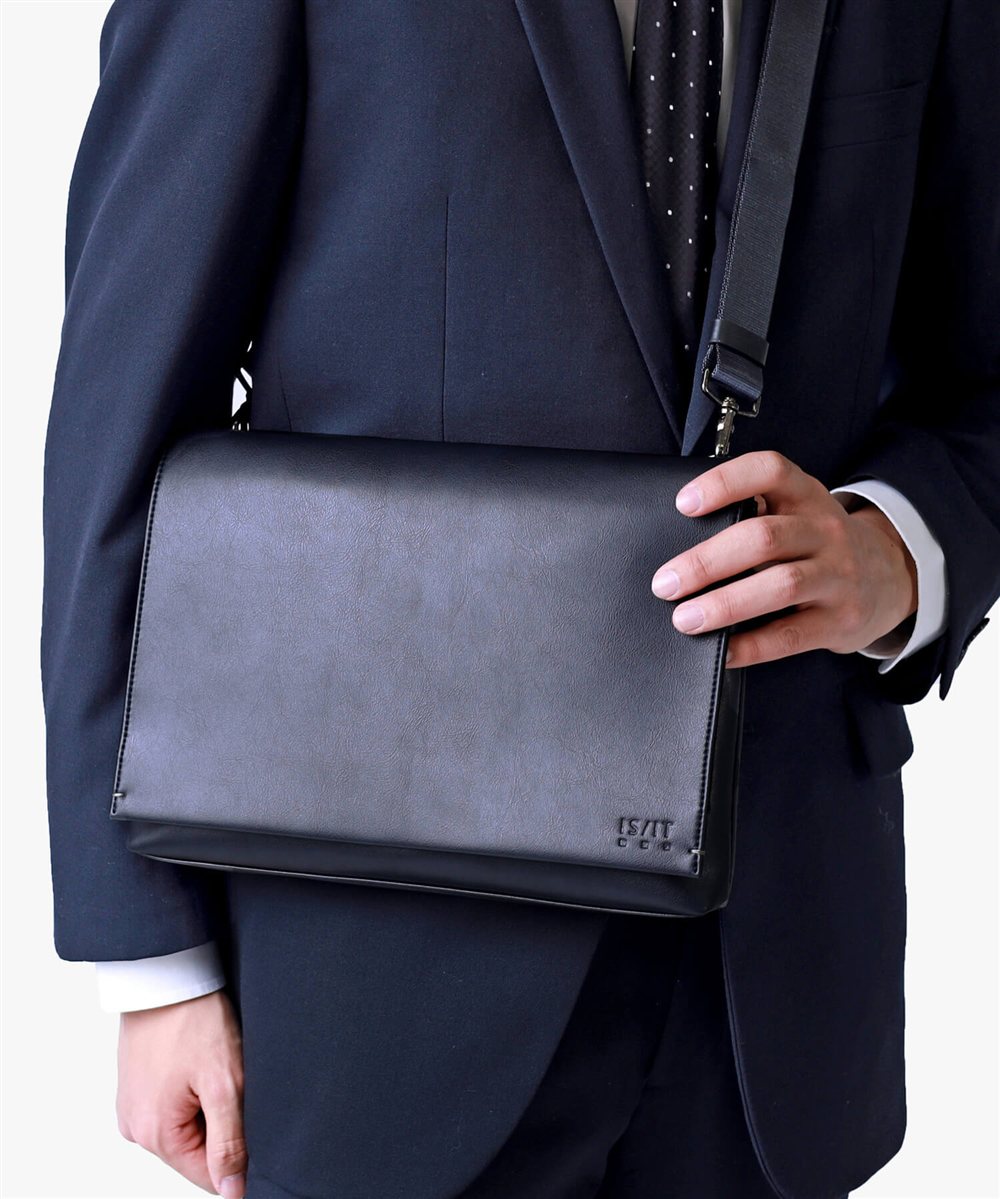 イズイット ハンソン クラッチ兼ショルダーバッグ B5