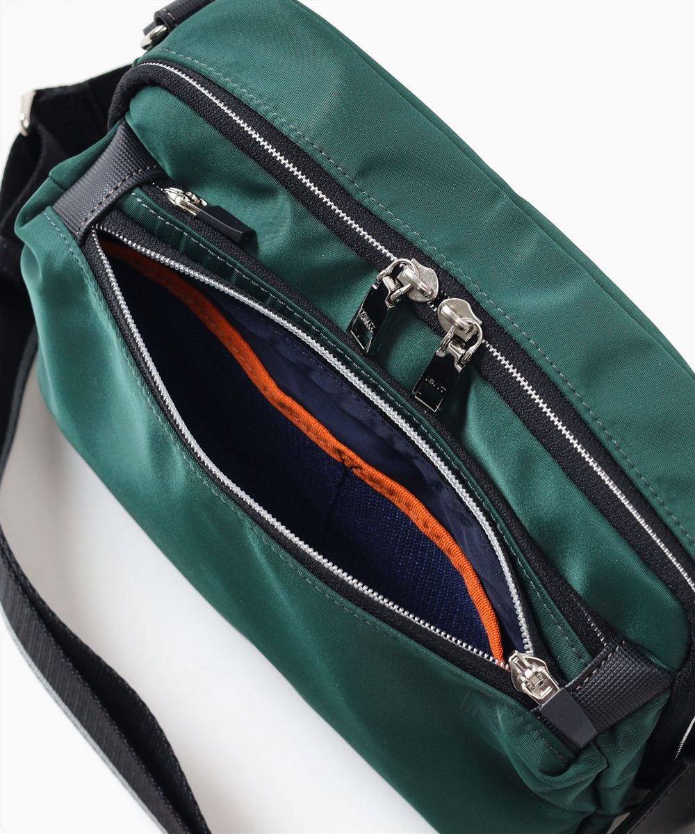 イズイット  フロント ミニショルダーバッグ