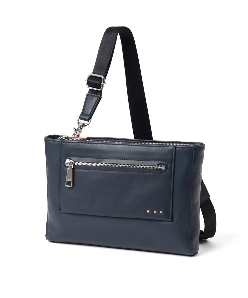 イズイット スペア レザークラッチ兼用ショルダーバッグ 2WAY