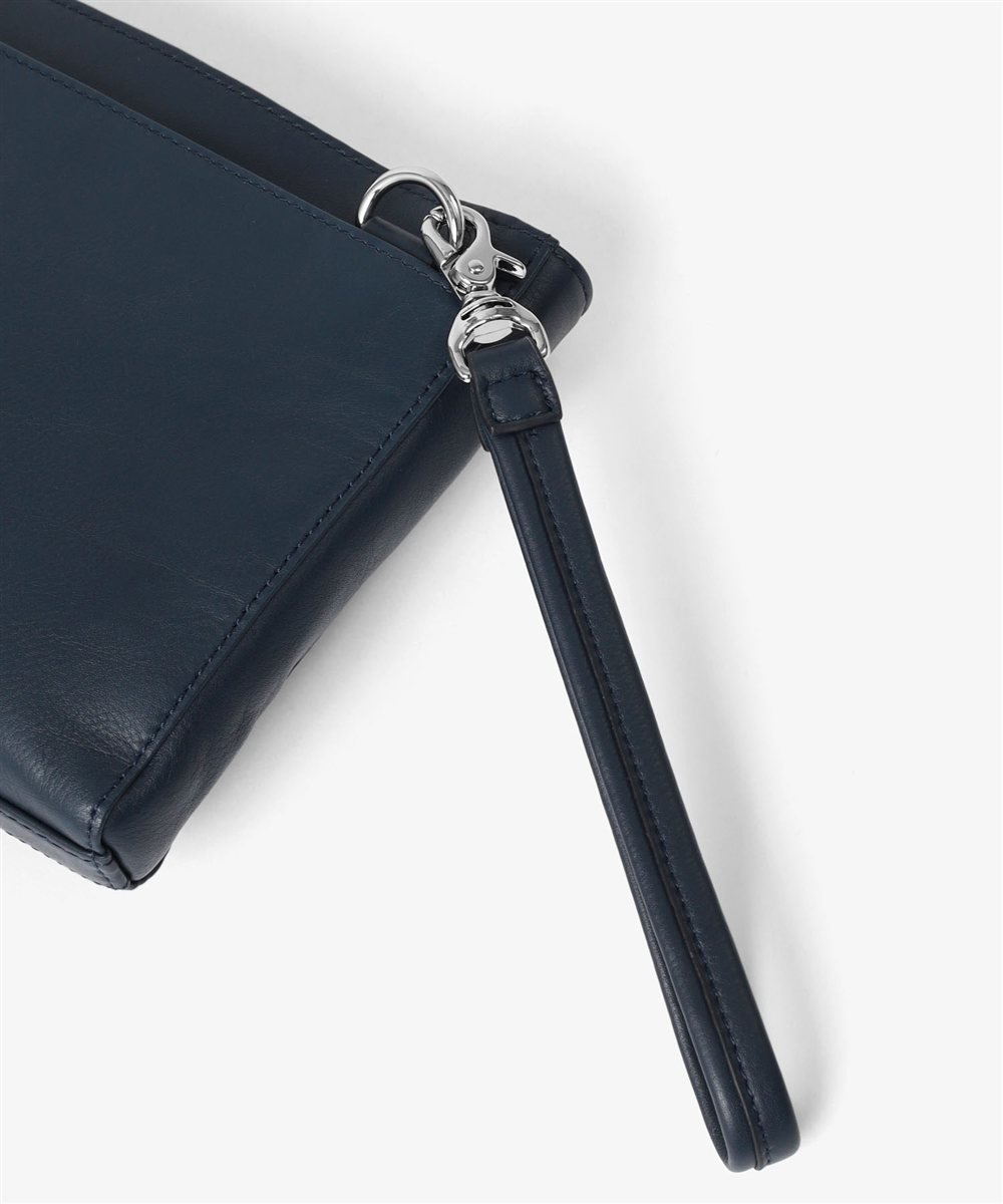 イズイット スペア レザークラッチ兼用ショルダーバッグ 2WAY