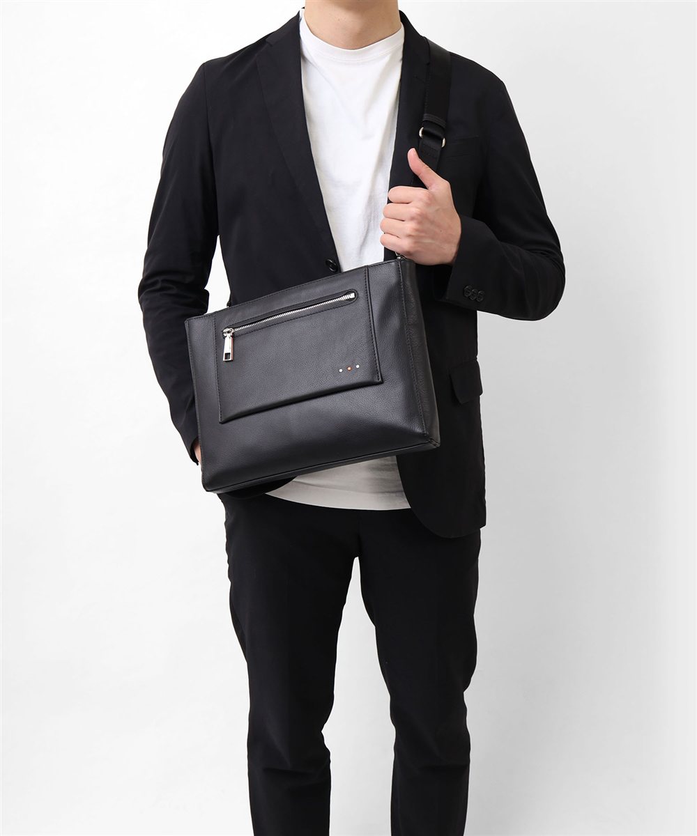 イズイット スペア レザークラッチ兼用ショルダーバッグ B5 2WAY