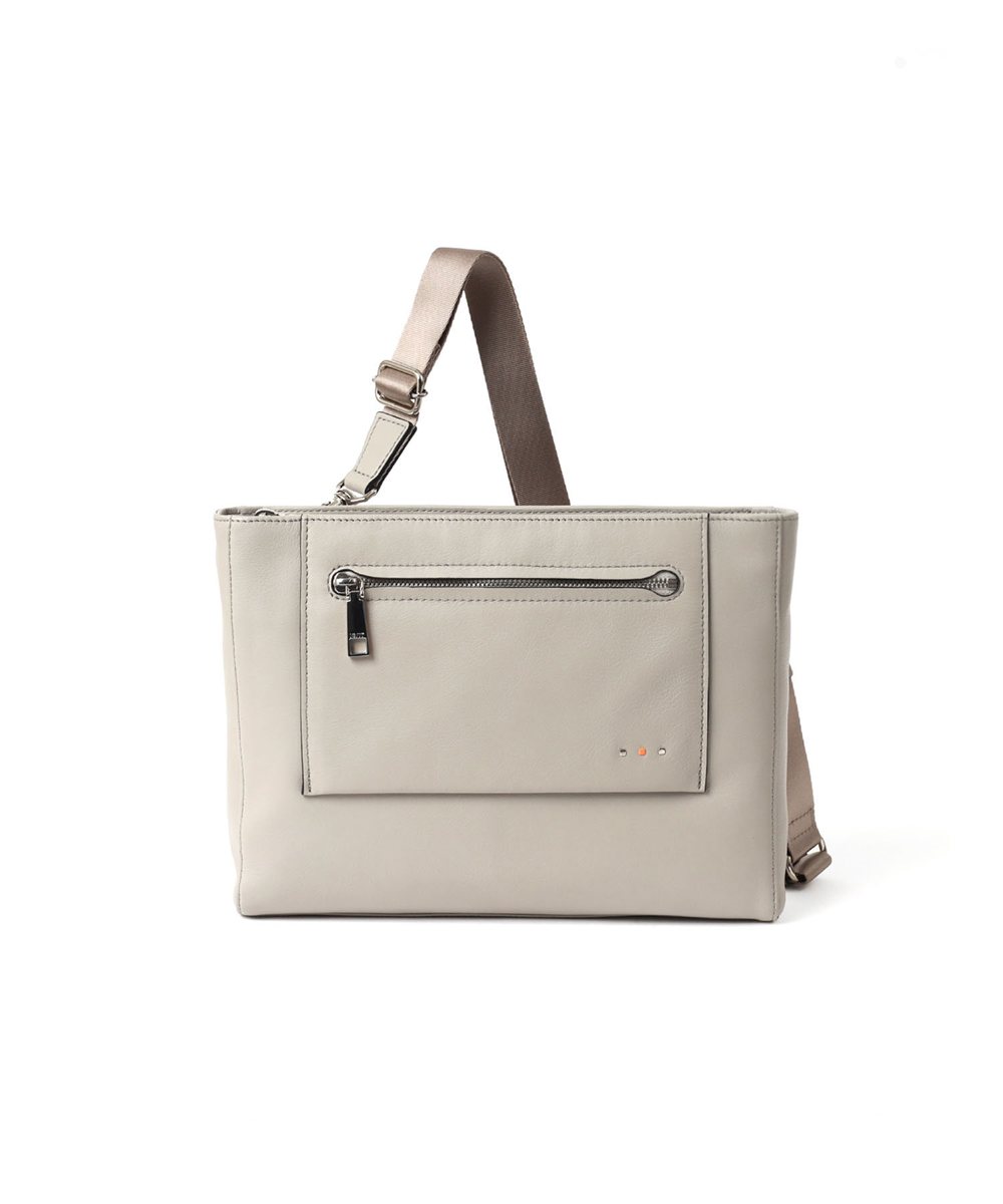 イズイット スペア レザークラッチ兼用ショルダーバッグ B5 2WAY