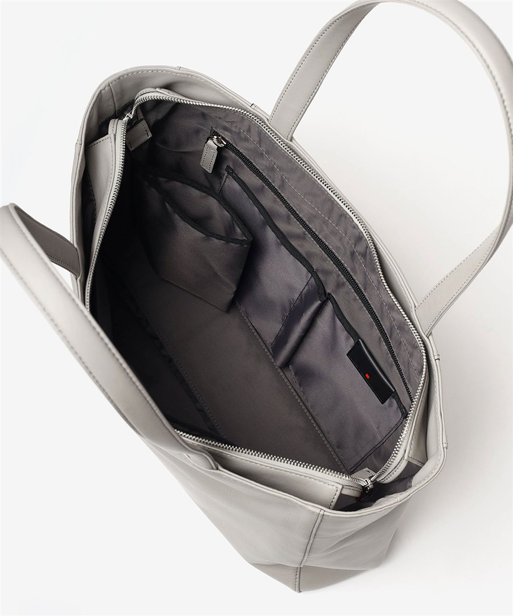 イズイット スペア レザートートバッグ A4