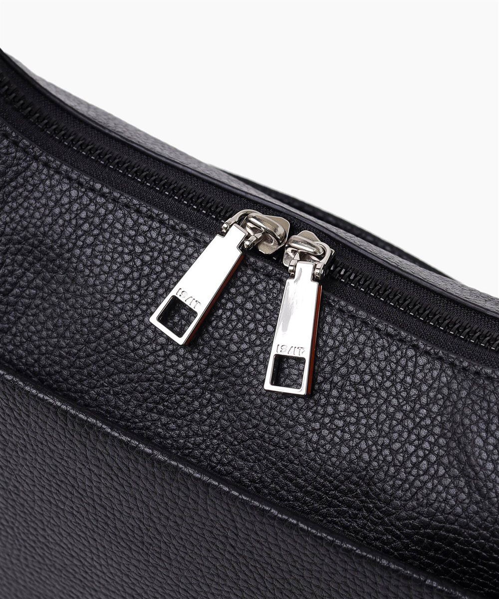 イズイット ショルン レザーショルダーバッグ B5【S26KE】