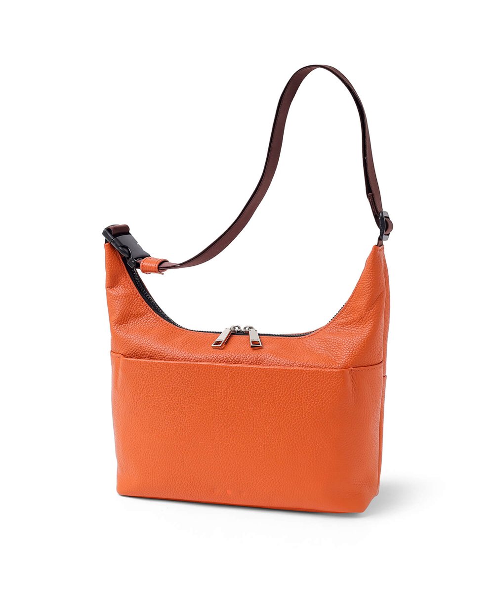 イズイット ショルン レザーショルダーバッグ B5【S26KE】