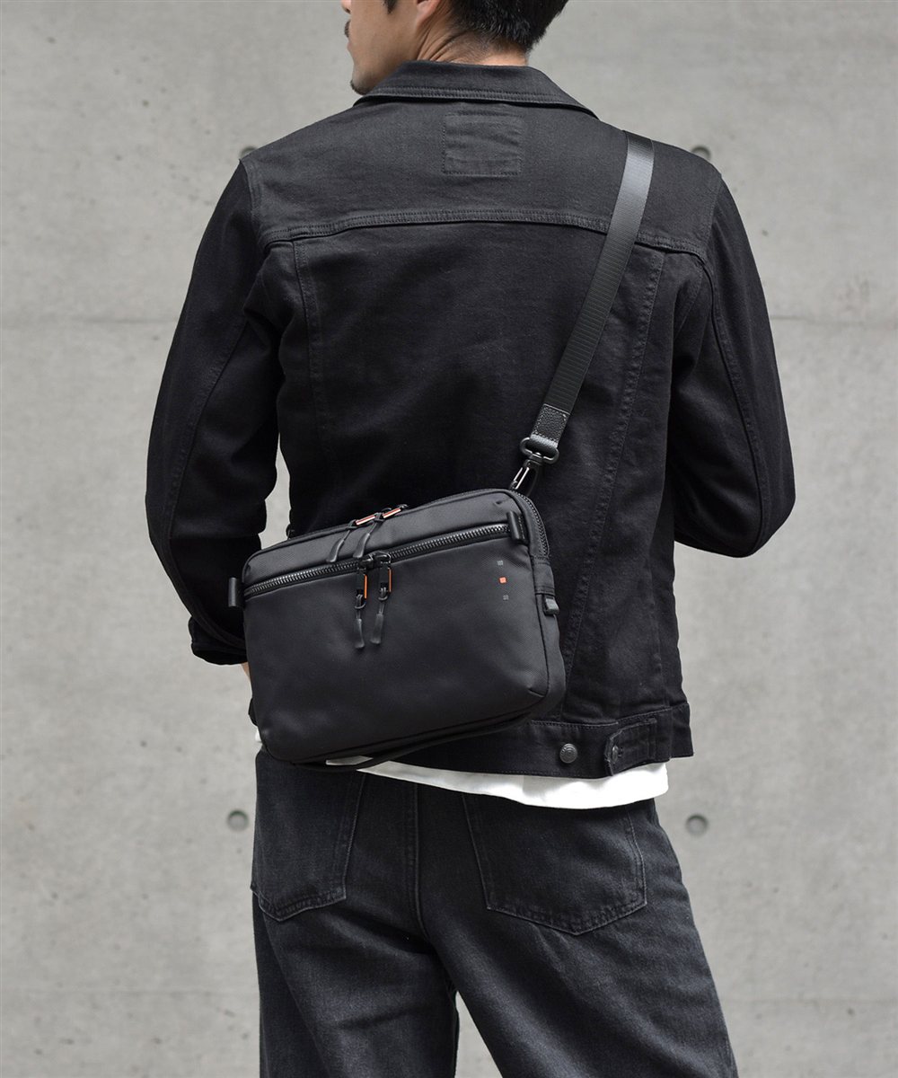 イズイット ミリスト ショルダーバッグ 2WAY