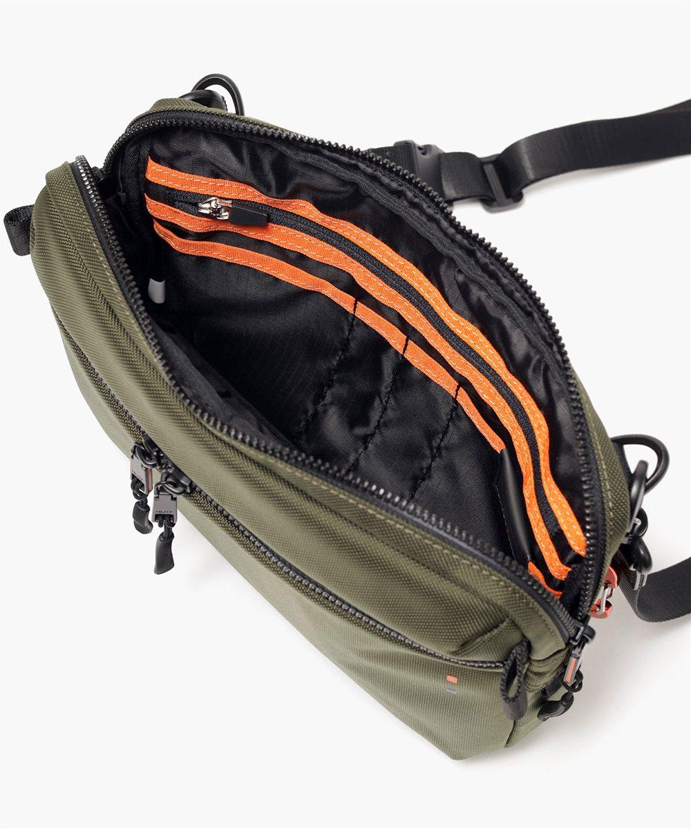 イズイット ミリスト ショルダーバッグ 2WAY