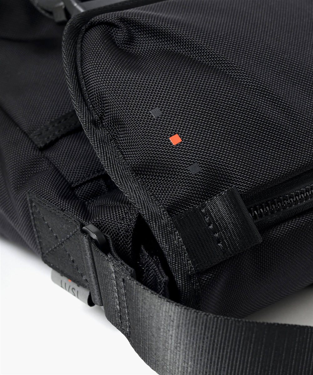 イズイット ミリスト メッセンジャーバッグ B5