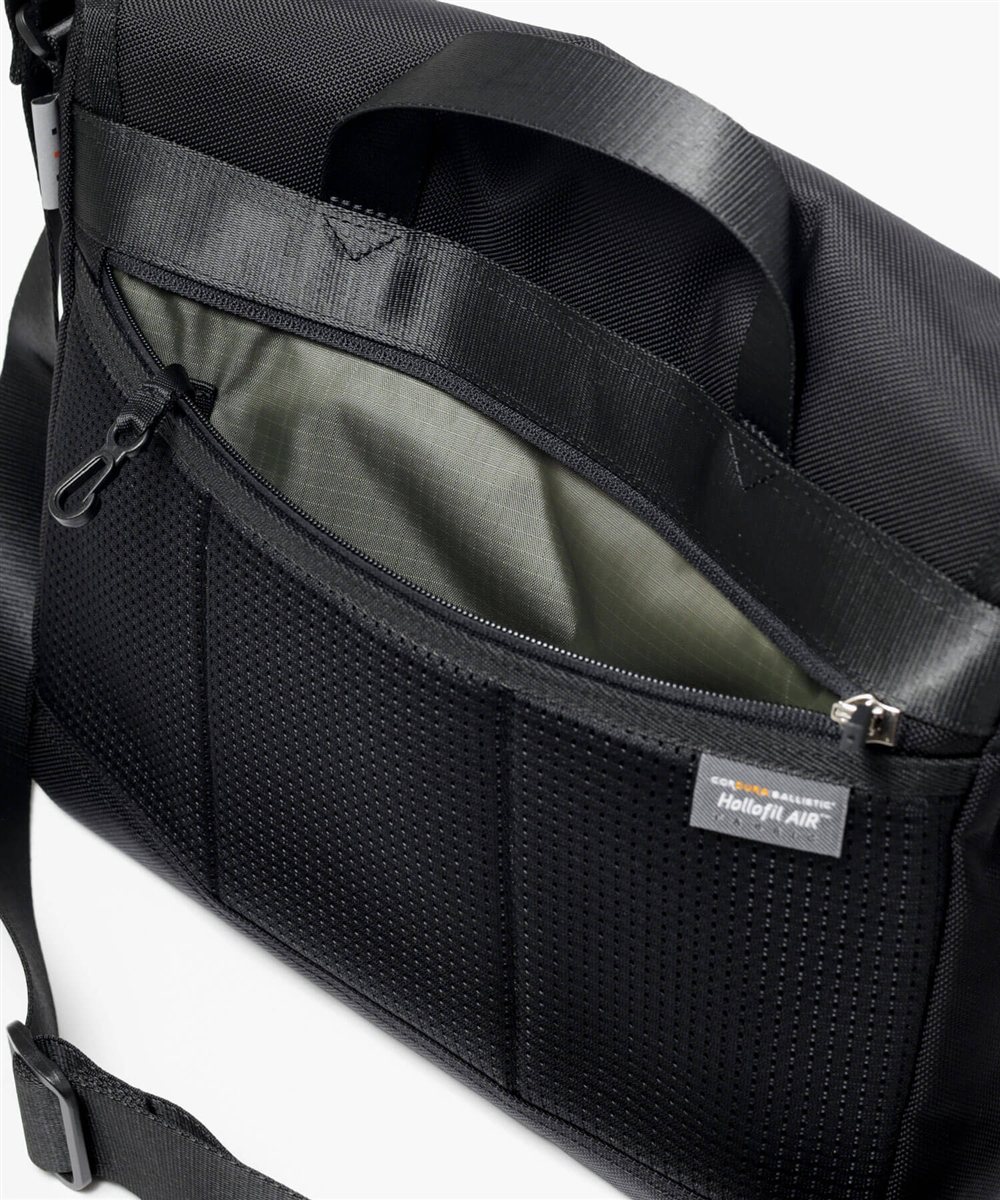 イズイット ミリスト メッセンジャーバッグ B5