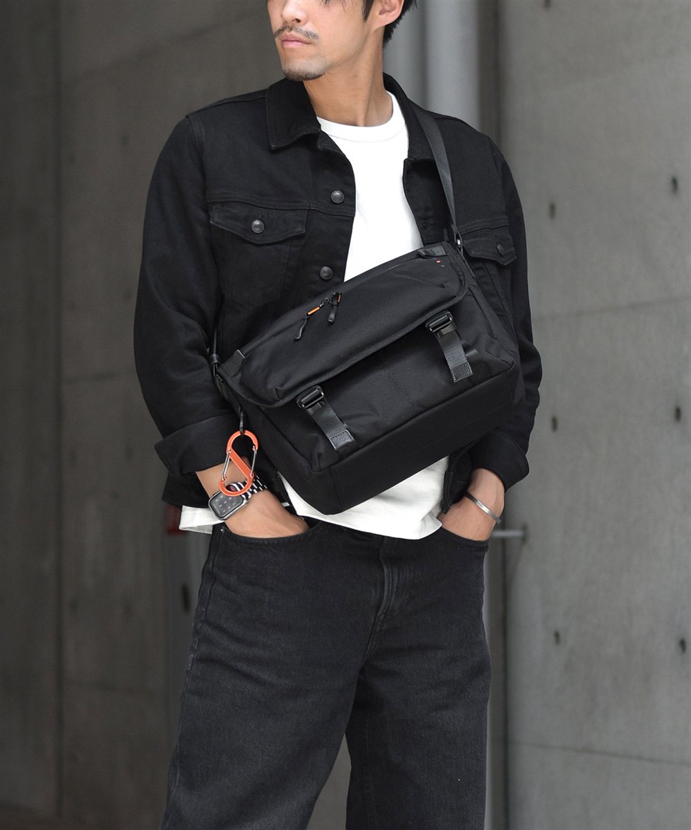 イズイット ミリスト メッセンジャーバッグ B5